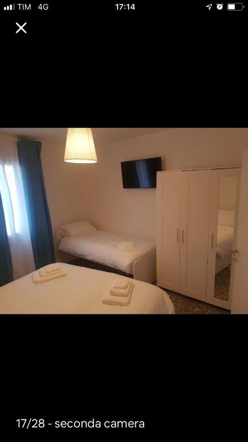 Center, 15 Minutes From Venice, Parking Miranese Mestre Bagian luar foto